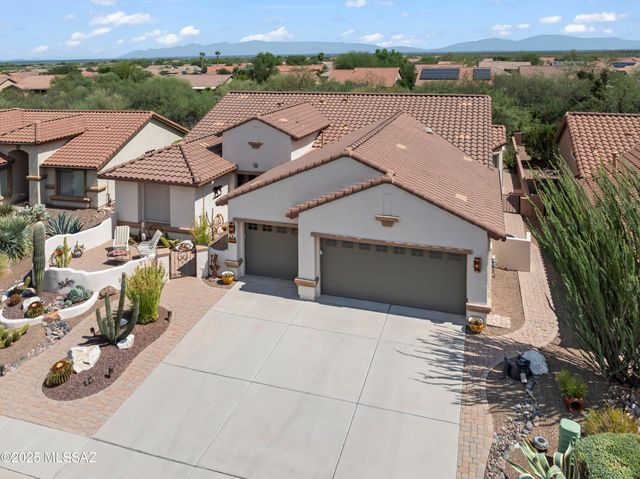 758 N Alexis Loop, Green Valley, AZ 85614