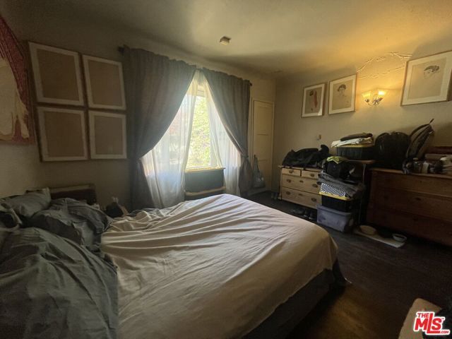 1811 S Burnside Avenue, Los Angeles, CA 90019