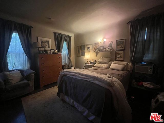 1811 S Burnside Avenue, Los Angeles, CA 90019