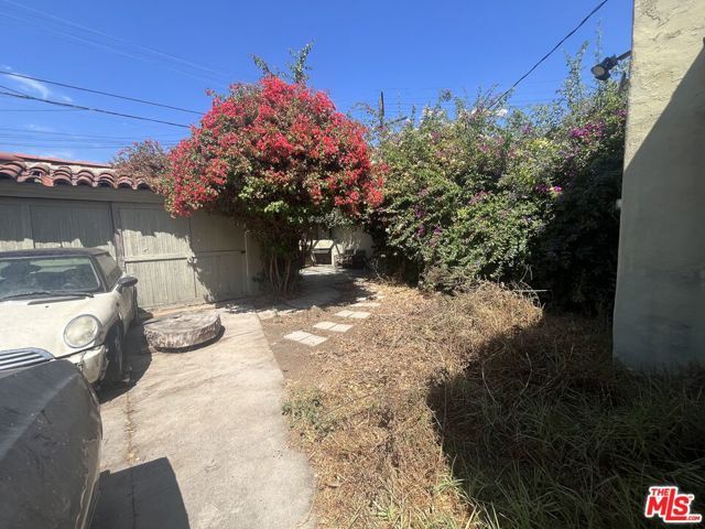 1811 S Burnside Avenue, Los Angeles, CA 90019