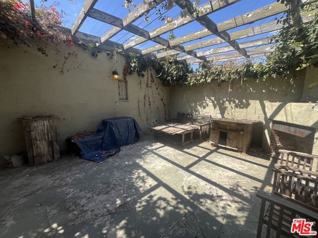 1811 S Burnside Avenue, Los Angeles, CA 90019