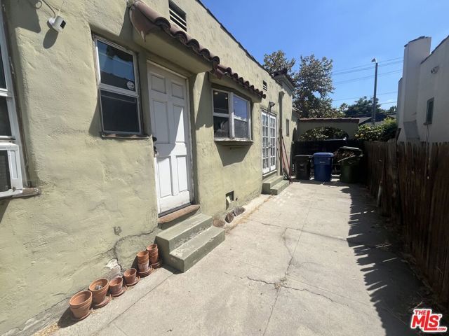 1811 S Burnside Avenue, Los Angeles, CA 90019
