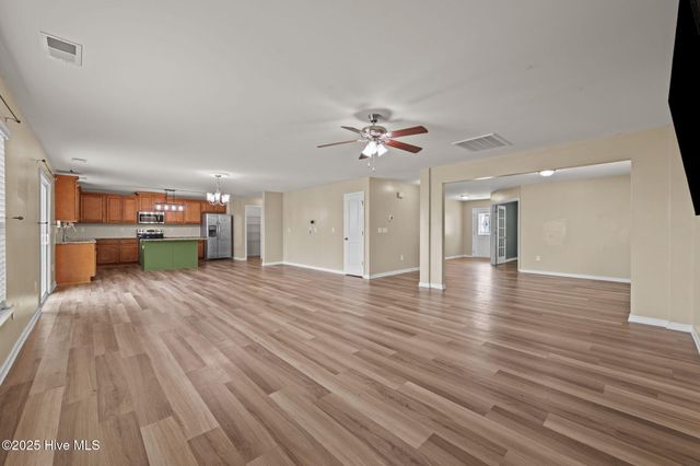 305 Frida Road, New Bern, NC 28560