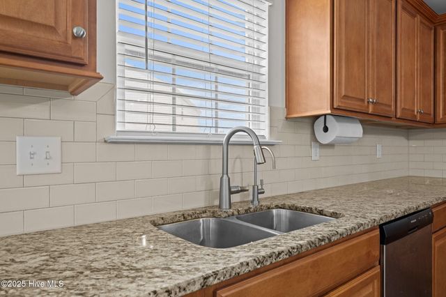 305 Frida Road, New Bern, NC 28560