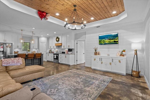 4107 Mississippi 589, Sumrall, MS 39482