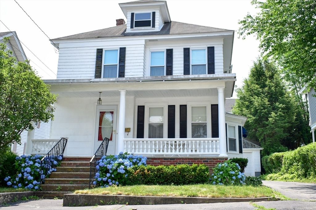30 Troy St, Lowell, MA 01851