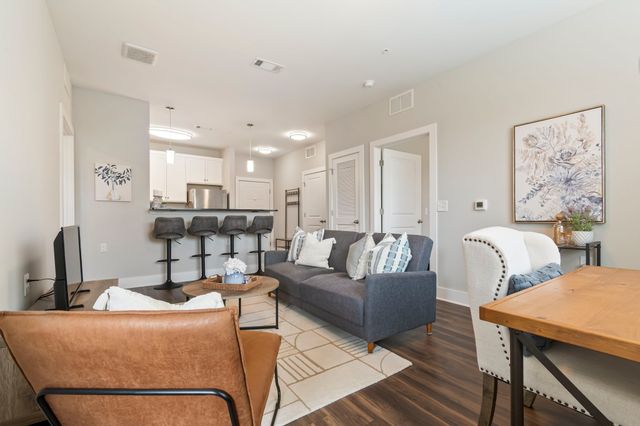 6411 Charlotte Road Cir Apt 105, Nashville, TN 37209