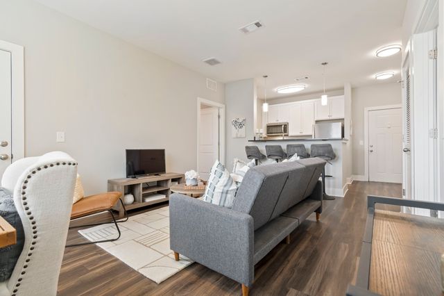 6411 Charlotte Road Cir Apt 105, Nashville, TN 37209