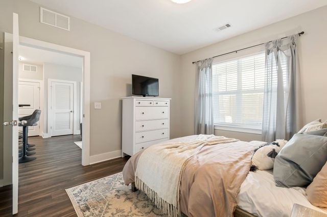 6411 Charlotte Road Cir Apt 105, Nashville, TN 37209
