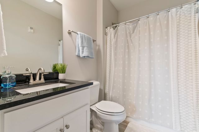 6411 Charlotte Road Cir Apt 105, Nashville, TN 37209