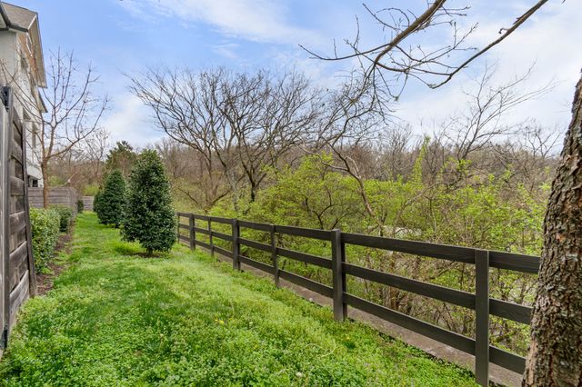 6411 Charlotte Road Cir Apt 105, Nashville, TN 37209