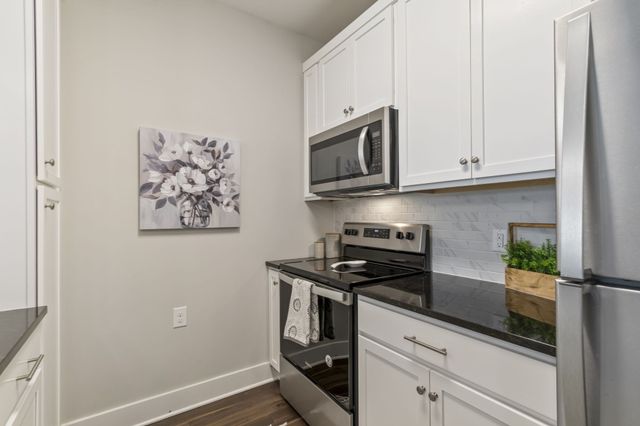 6411 Charlotte Road Cir Apt 105, Nashville, TN 37209