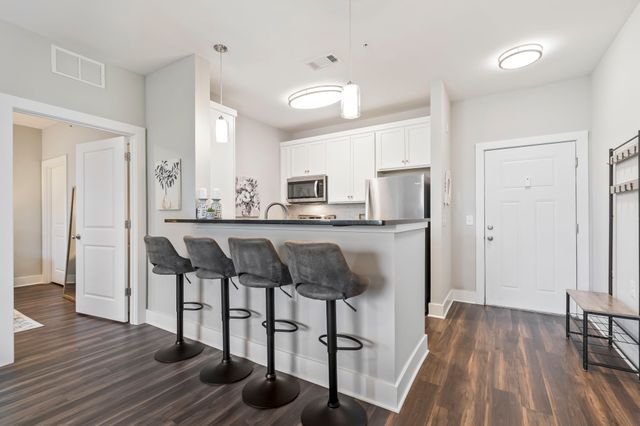 6411 Charlotte Road Cir Apt 105, Nashville, TN 37209