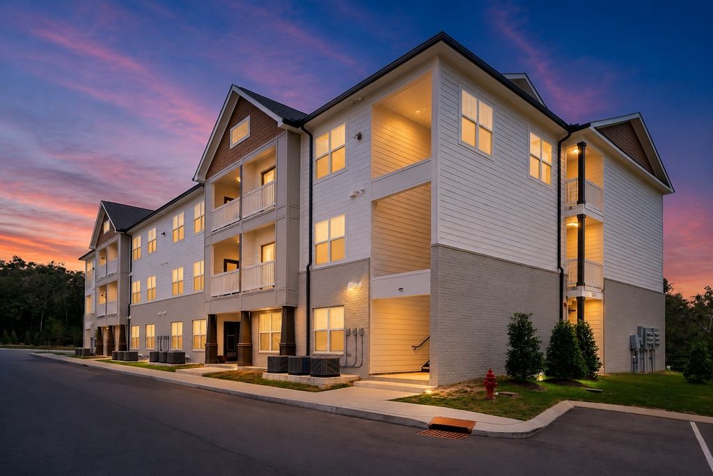 6411 Charlotte Road Cir Apt 105, Nashville, TN 37209