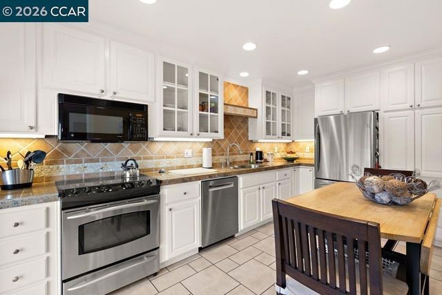 3064 Rossmoor Parkway 3, Walnut Creek, CA 94595