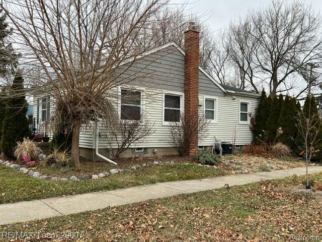 3855 Weddell Street, Dearborn, MI 48124