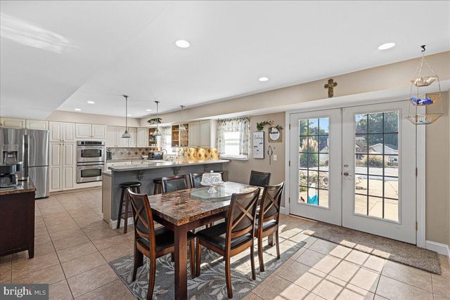 70 TWIN PONDS DRIVE, Sewell, NJ 08080