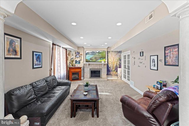 70 TWIN PONDS DRIVE, Sewell, NJ 08080