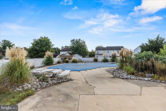 70 TWIN PONDS DRIVE, Sewell, NJ 08080