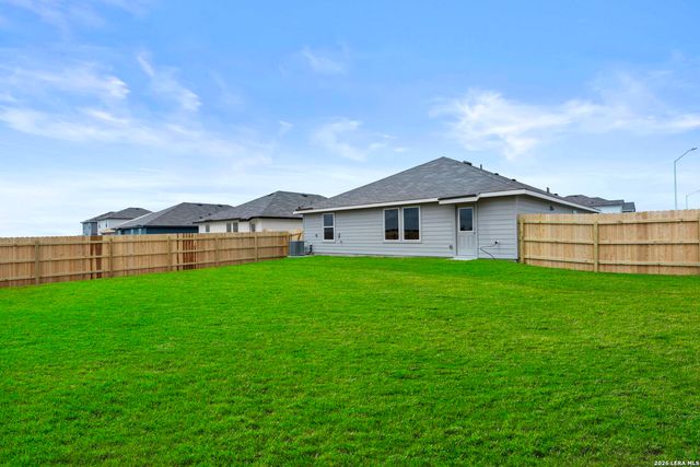 1005 Prince Albert, Seguin, TX 78155