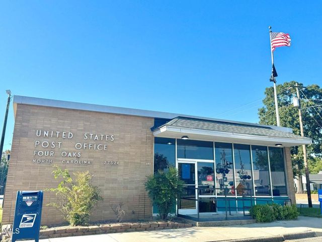 395 Pecan Valley Way, Four Oaks, NC 27524