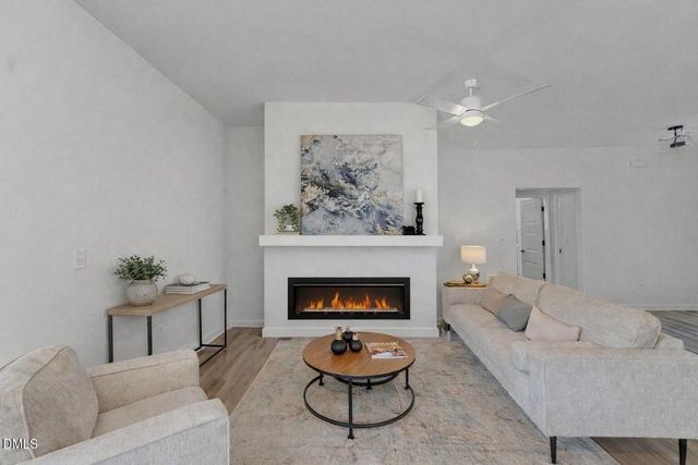 395 Pecan Valley Way, Four Oaks, NC 27524