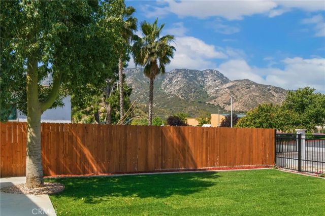 32850 Gregory Place, Lake Elsinore, CA 92530