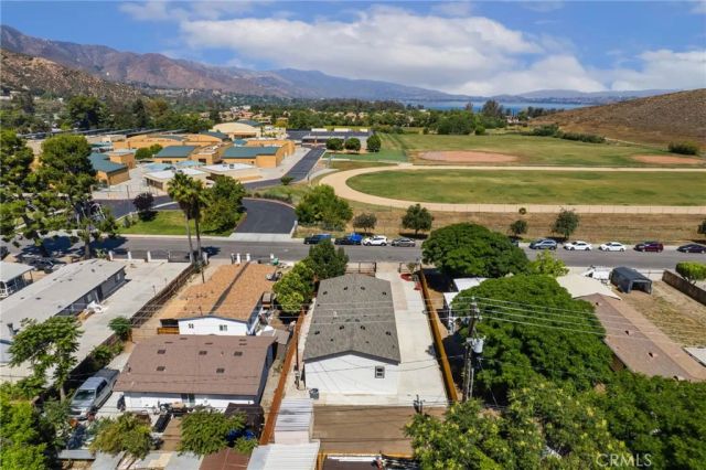 32850 Gregory Place, Lake Elsinore, CA 92530