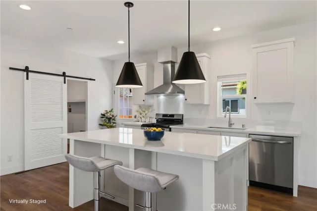 32850 Gregory Place, Lake Elsinore, CA 92530