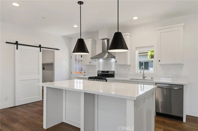 32850 Gregory Place, Lake Elsinore, CA 92530
