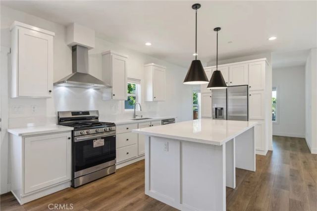32850 Gregory Place, Lake Elsinore, CA 92530