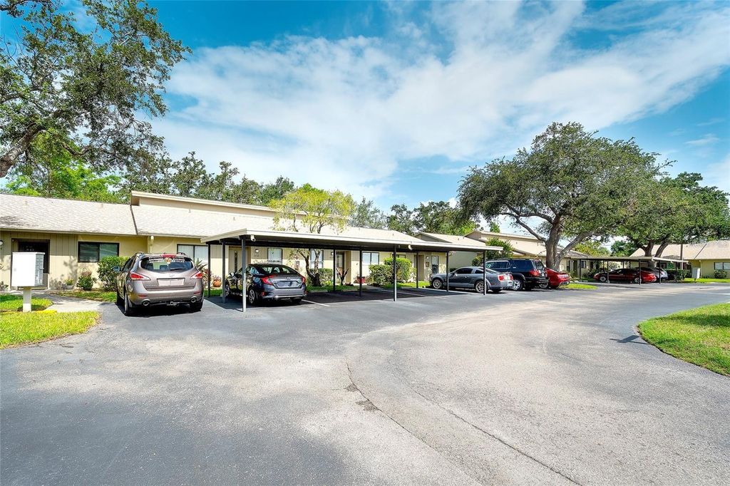 Image 2 of property listing at 6024 28TH STREET W, Bradenton, FL 34207