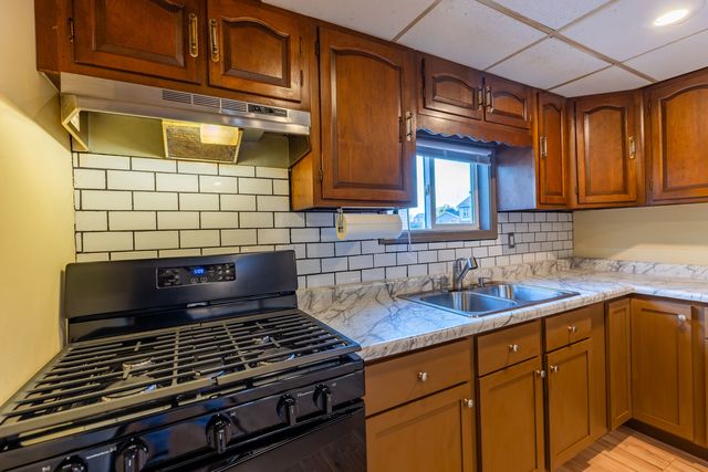 18843 W Deerpath Road, Grayslake, IL 60030