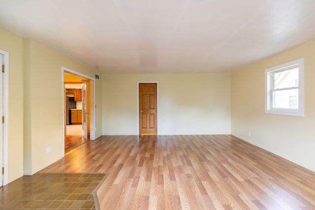 18843 W Deerpath Road, Grayslake, IL 60030