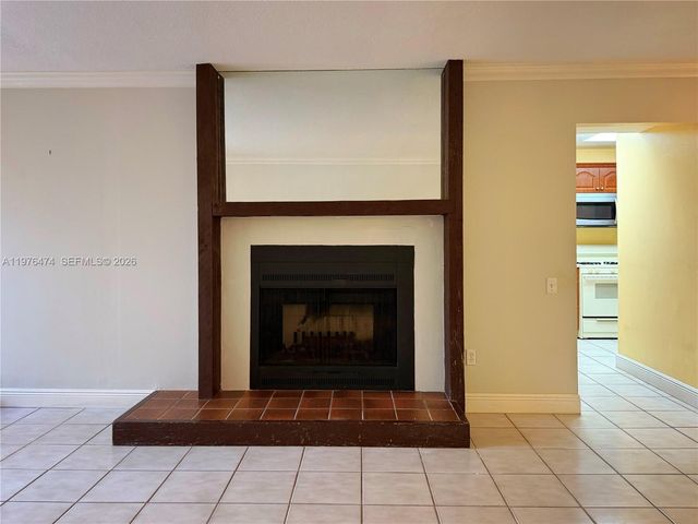 6977 SW 115th Pl E33, Miami, FL 33173