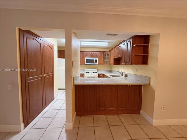 6977 SW 115th Pl E33, Miami, FL 33173