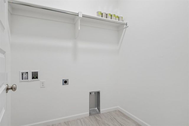 12825 NW 4th Street, Yukon, OK 73099