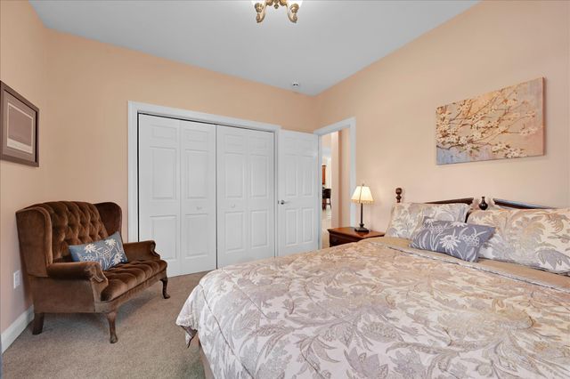 111 MOUNTAIN VIEW DR, Etters, PA 17319