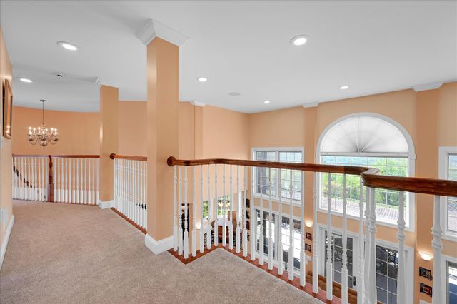 111 MOUNTAIN VIEW DR, Etters, PA 17319