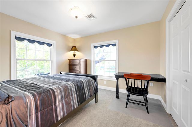 111 MOUNTAIN VIEW DR, Etters, PA 17319