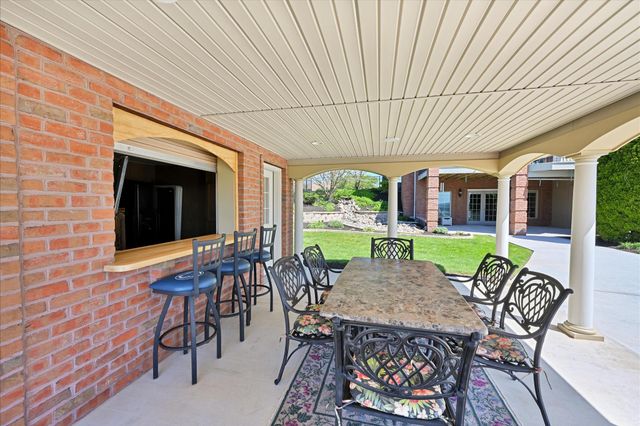 111 MOUNTAIN VIEW DR, Etters, PA 17319
