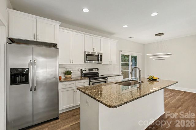1522 Wembley Drive, Charlotte, NC 28205