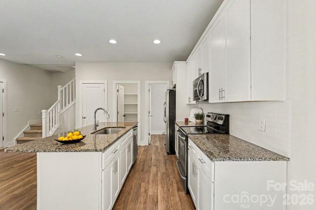 1522 Wembley Drive, Charlotte, NC 28205