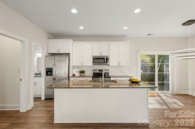 1522 Wembley Drive, Charlotte, NC 28205