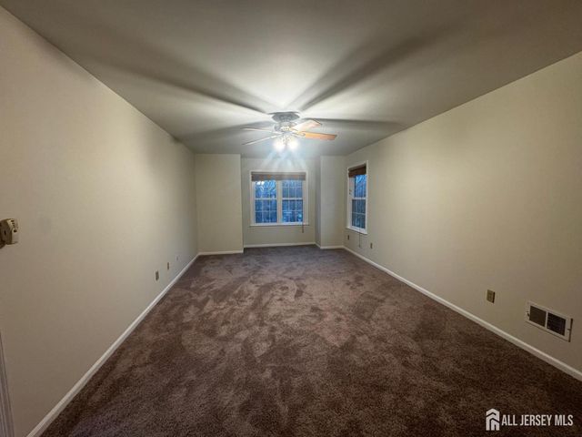 1109 Stoneridge Circle, Helmetta, NJ 08828