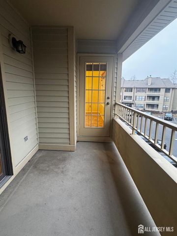 1109 Stoneridge Circle, Helmetta, NJ 08828