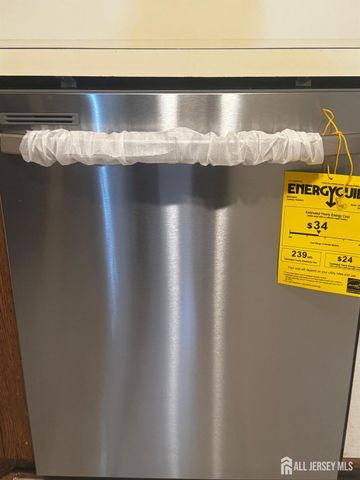 1109 Stoneridge Circle, Helmetta, NJ 08828