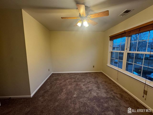 1109 Stoneridge Circle, Helmetta, NJ 08828