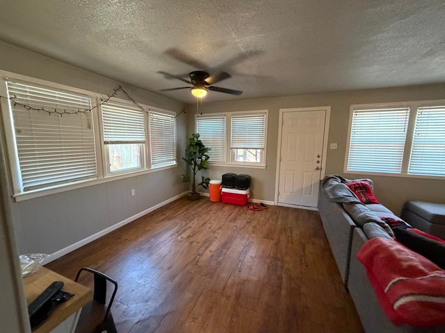 2202 58th Street, Lubbock, TX 79412
