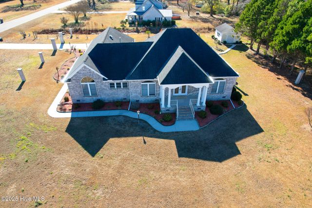 27 Stewart Circle, Whiteville, NC 28472